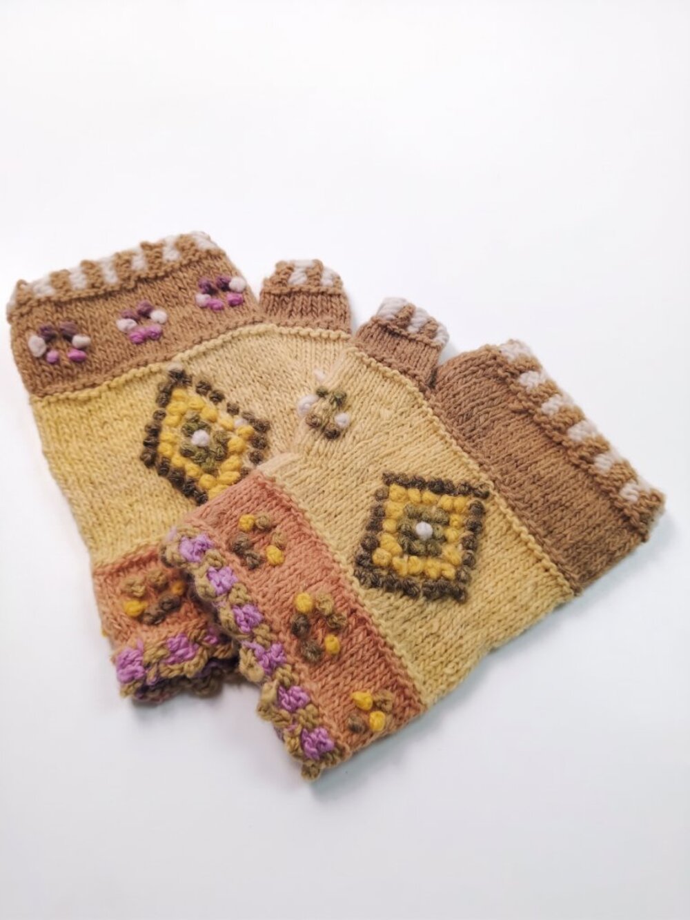 Andean Alpaca Wool Hand-Knitted Gloves for Warm Winter
